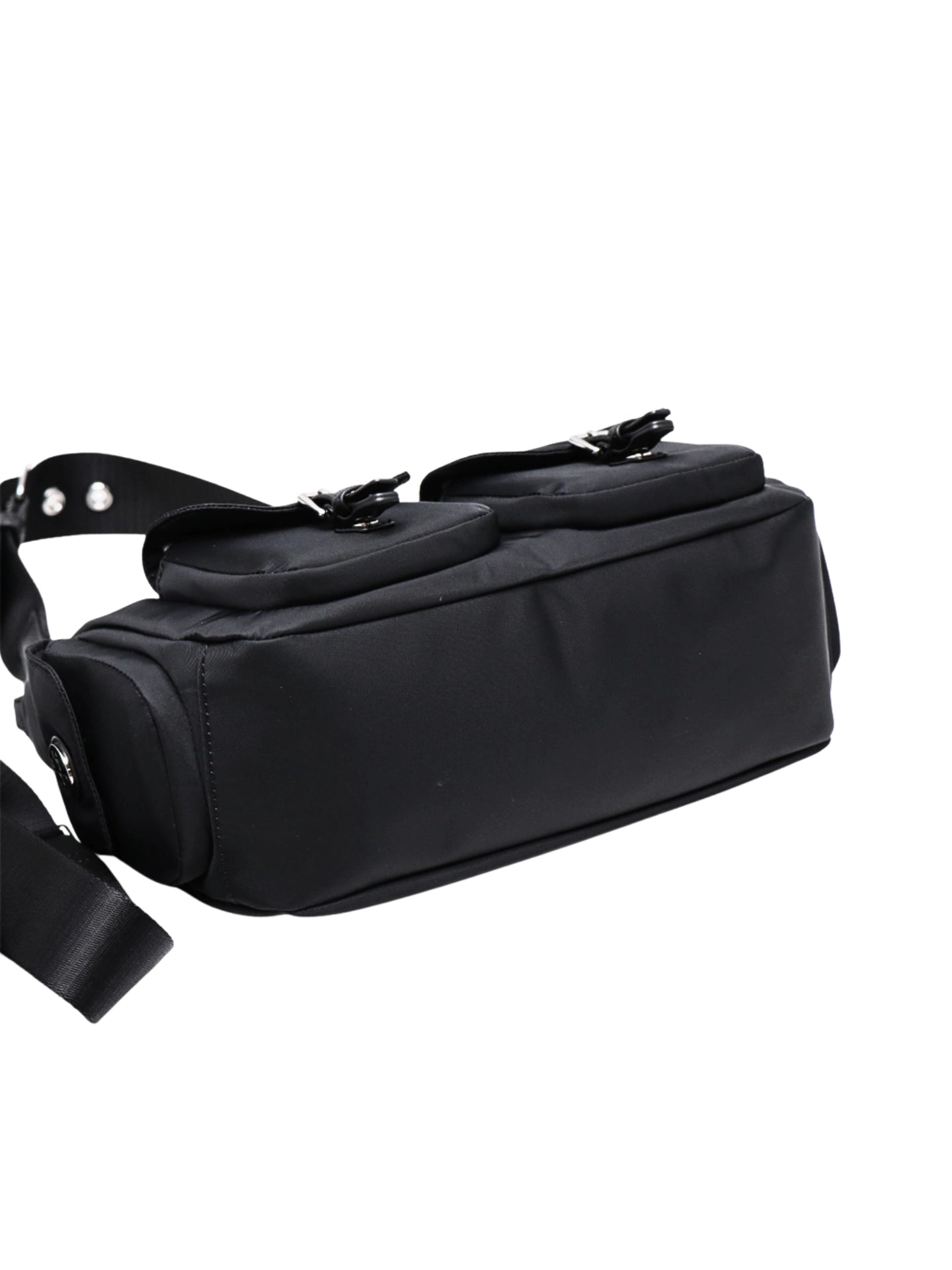 gambar-bawah-Tory-Burch-Nylon-Convertible-Shoulder-Bag-Black