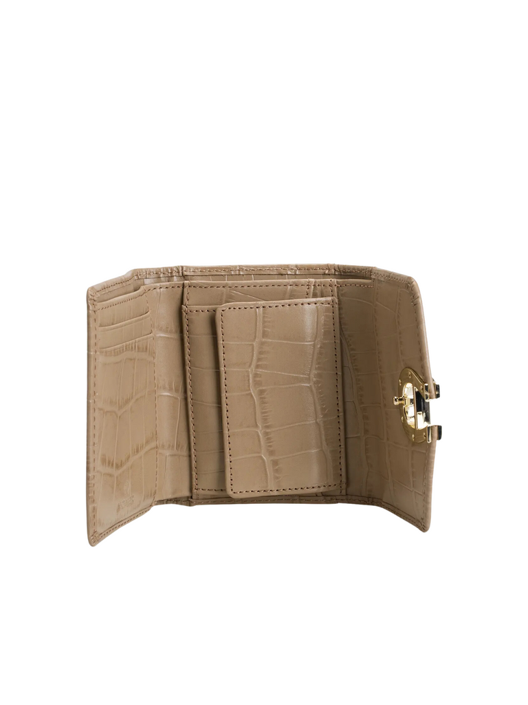 gambar-dalam-Aigner-Wallet-Abby-Cahsmere-Beige