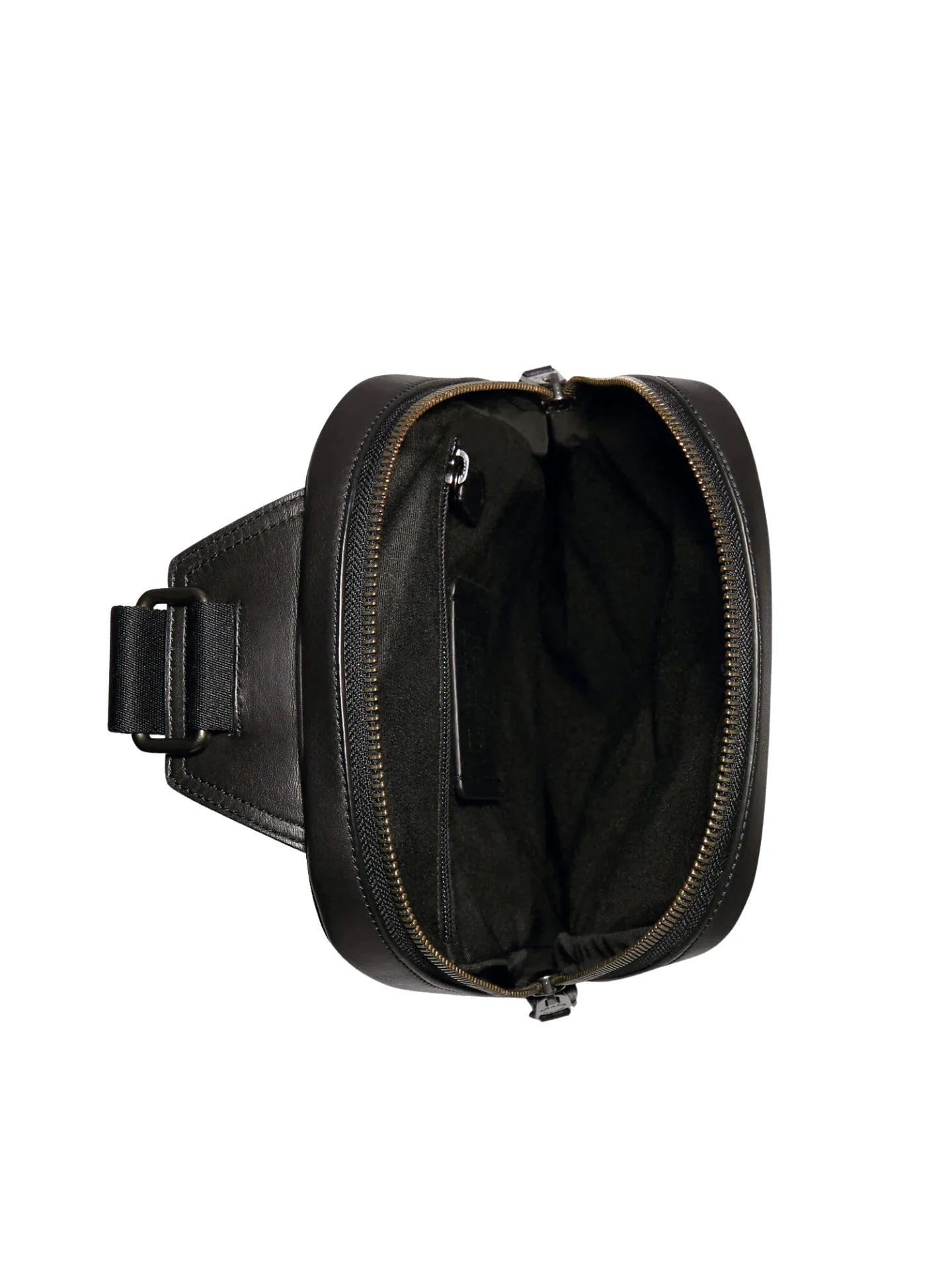 gambar-dalam-Coach-Graham-Pack-Bag-In-Signature-Canvas-in-CharcoalBlackWEBP