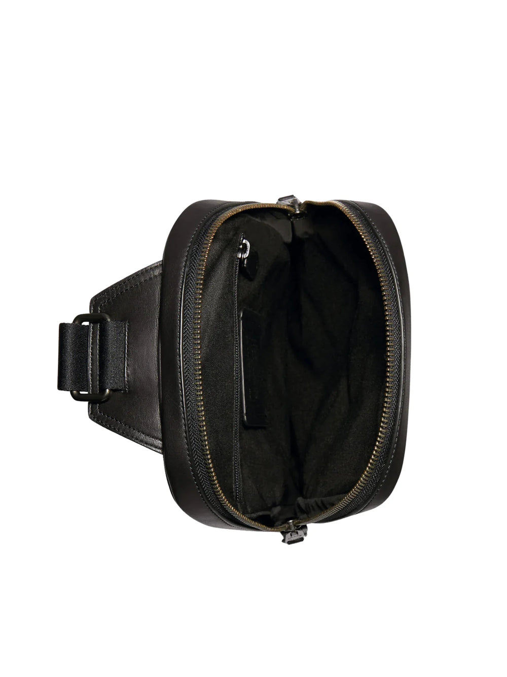 gambar-dalam-Coach-Graham-Pack-Bag-In-Signature-Canvas-in-CharcoalBlackWEBP