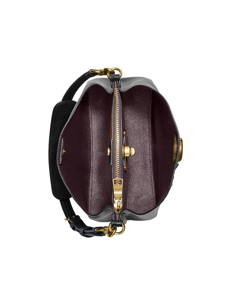 gambar-dalam-Coach-Willow-Bucket-Bag-Black