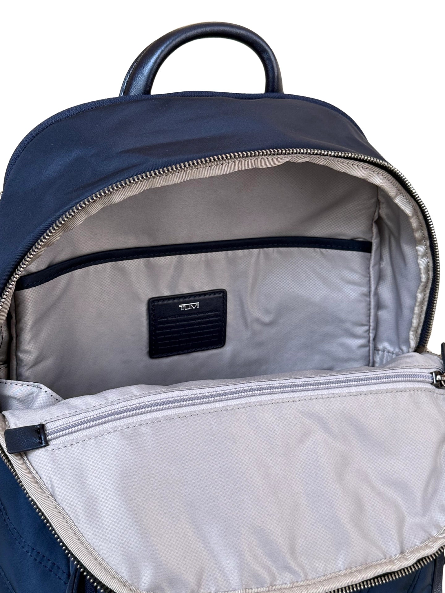 gambar-dalam-Harriet-Backpack-Quilted-River-Blue-Tumi