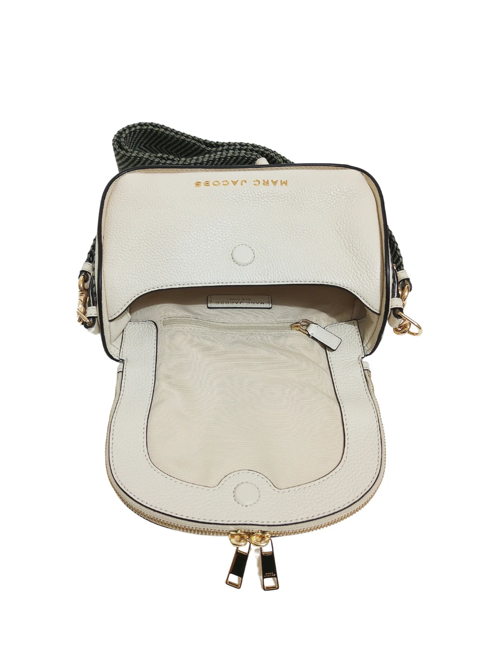 gambar-dalam-Marc-Jacobs-The-Groove-Mini-Messenger-Bag-Marshmallow