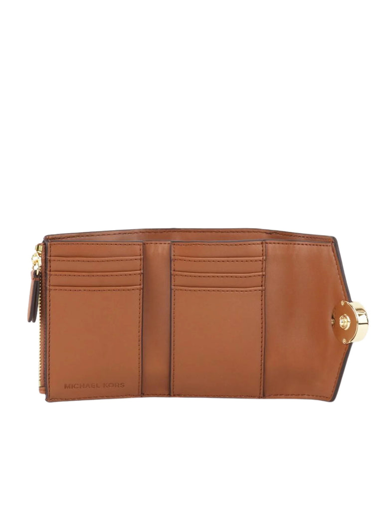 gambar-dalam-Michael-Kors-Carmen-Medium-Flap-Bifold-Wallet-In-Signature-BrownWEBP