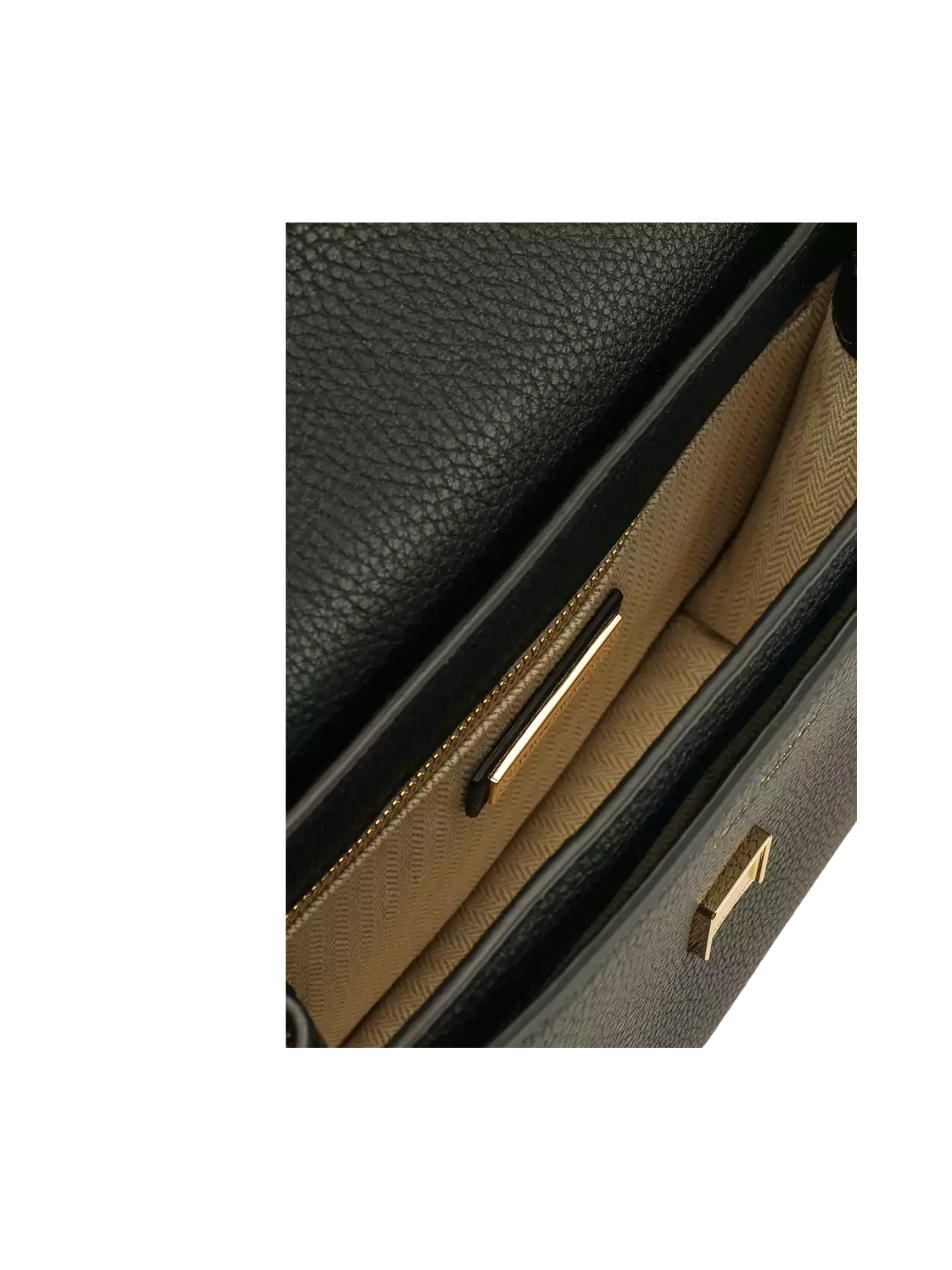 gambar-dalam-Tory-Burch-Britten-_Small-Adjustable-Shoulder-Bag-Black