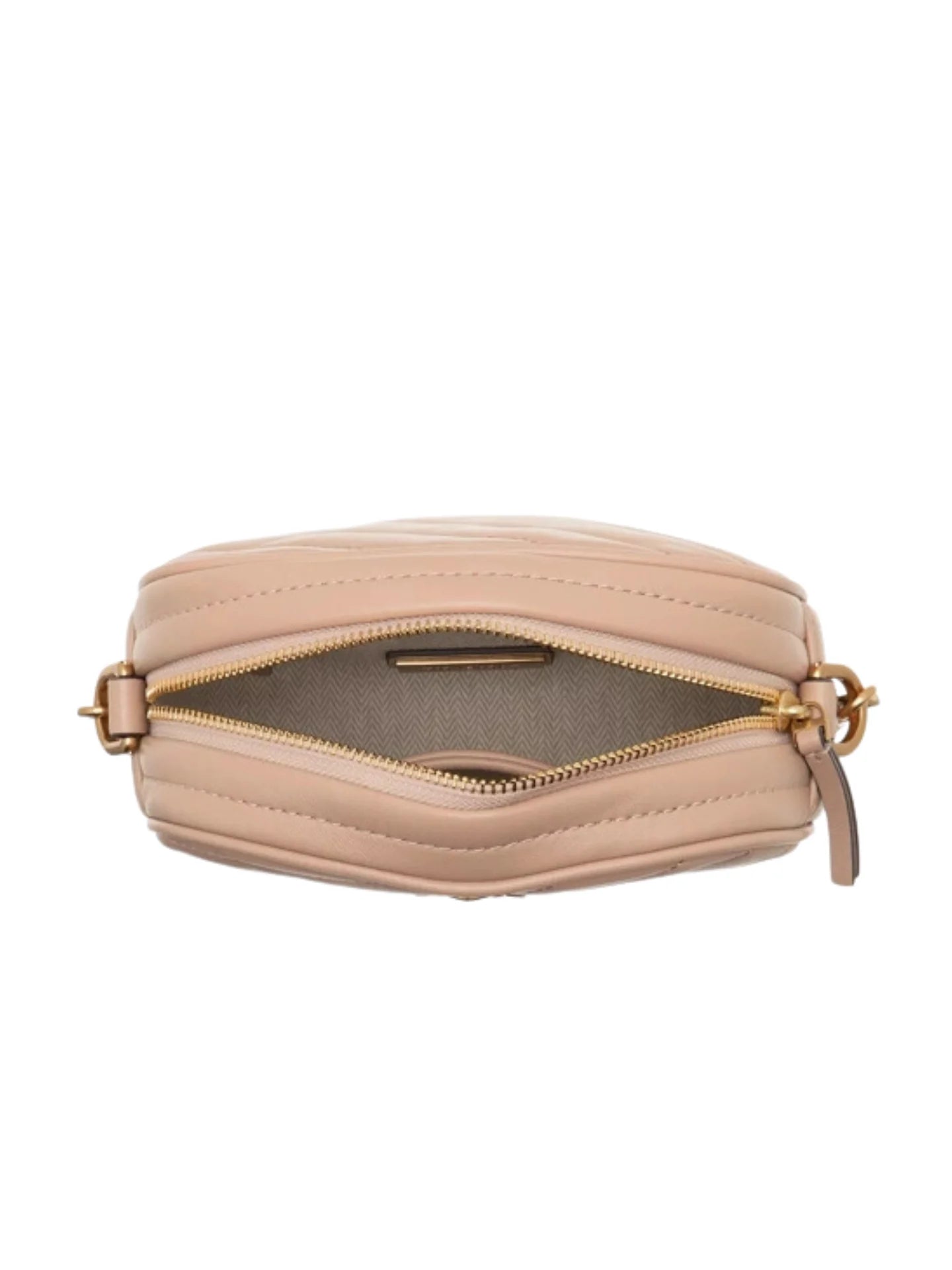 gambar-dalam-Tory-Burch-Kira-Chevron-Small-Camera-Bag-Devond-SandWEBP