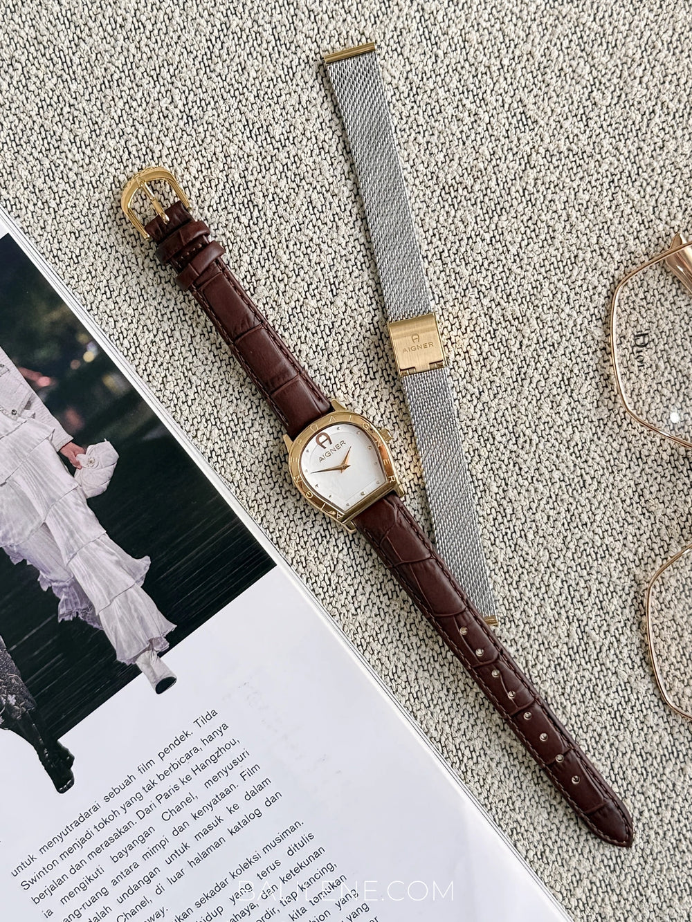 gambar-depan-Aigner-Campania-Set-White-Gold-Silver-Stailess-Steel-Dark-Brown-Leather-Womens-Watch-balilene