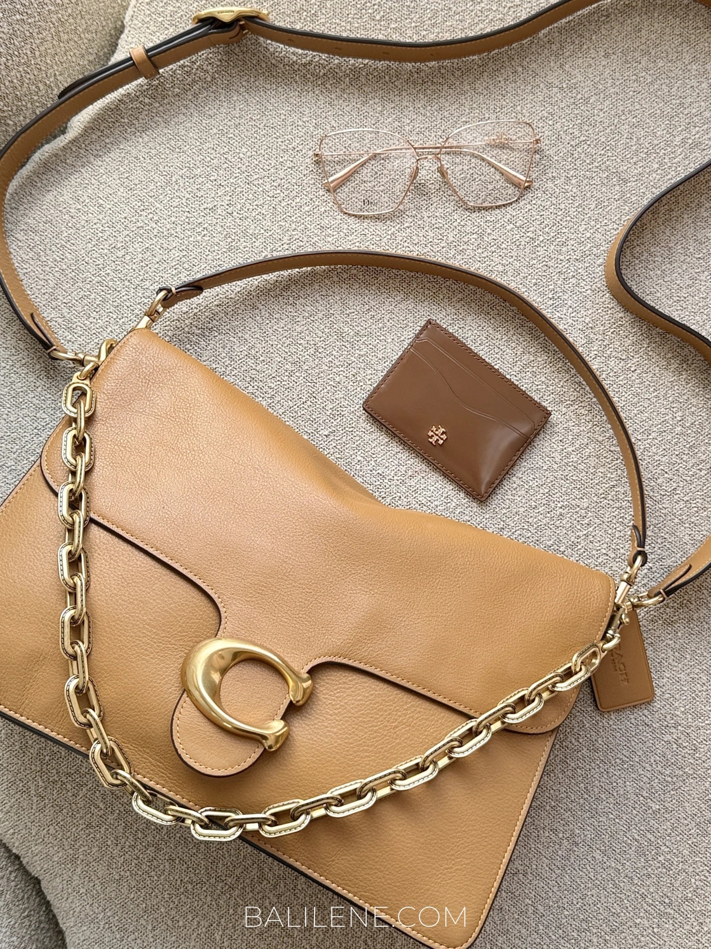 gambar-depan-Coach-Chain-Tabby-Shoulder-Bag-35-Honey-Brown-balilene