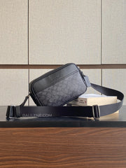 gambar-depan-Coach-Graham-Crossbody-Bag-In-Signature-Canvas-Charcoal-Black-balilene