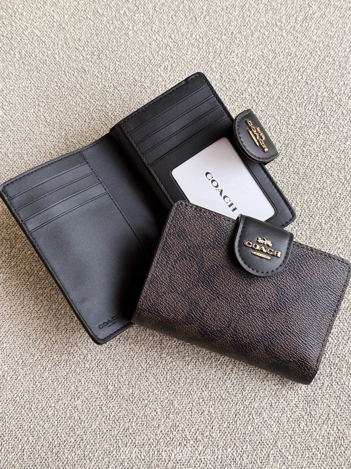 gambar-depan-Coach-Medium-Corner-Zip-Wallet-In-Signature-Canvas-Walnut-Black-balilene
