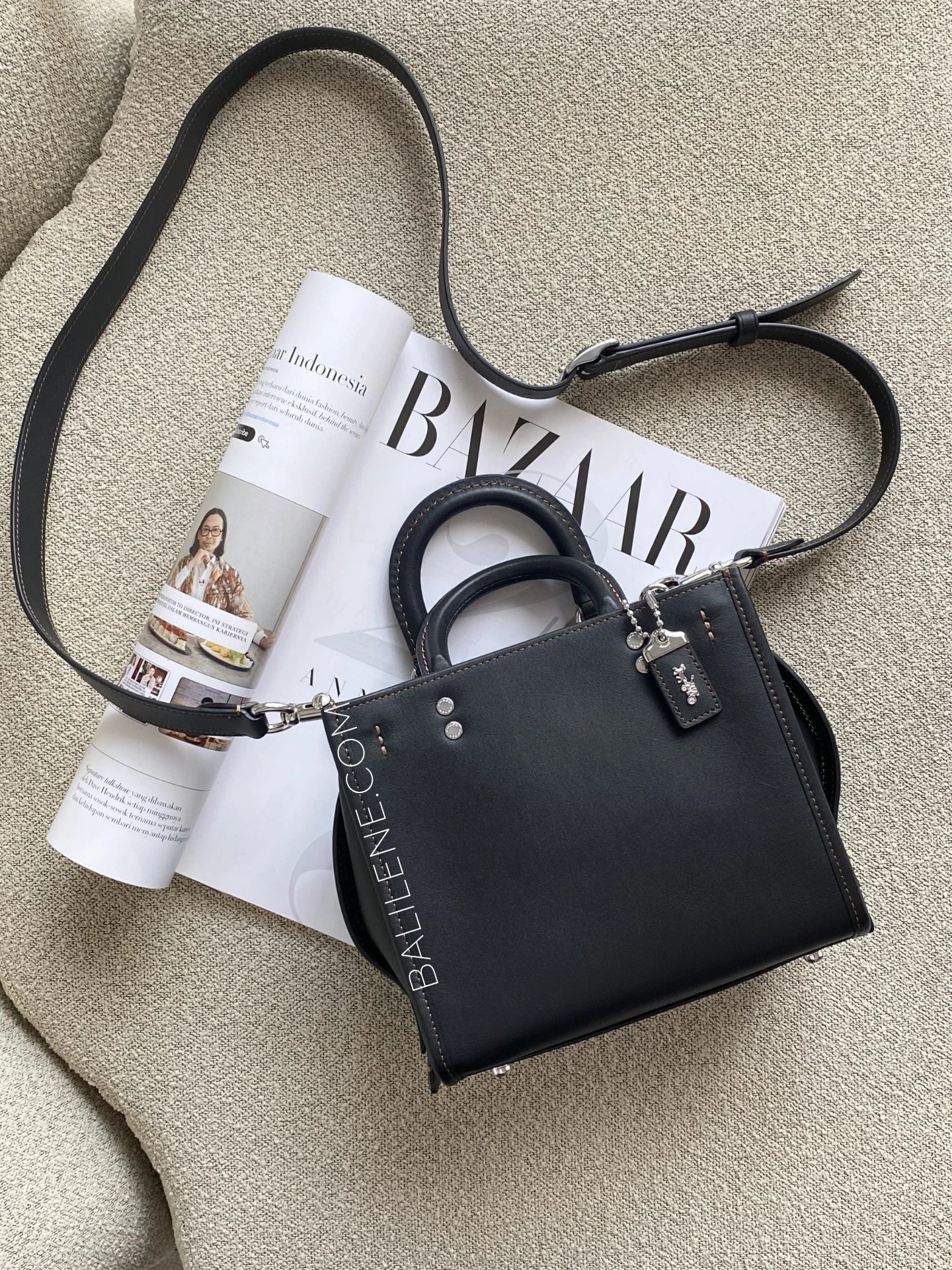 gambar-depan-Coach-Rogue-20-In-Glovetanned-Leather-Black-balilene