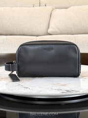 gambar-depan-Coach-Small-Leather-Travel-Kit-Pouch-Bag-Black-balilene