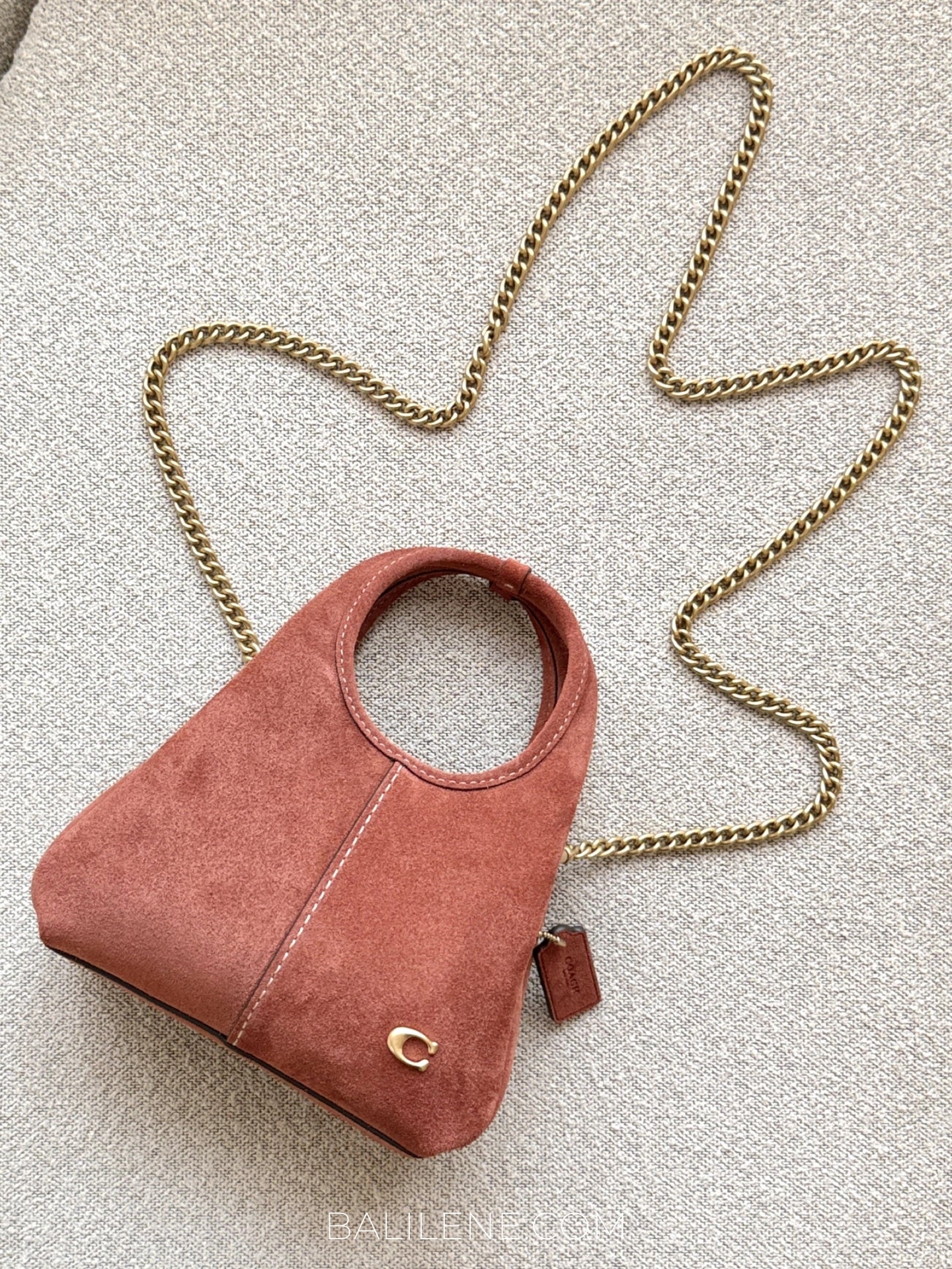 gambar-depan-Coach-Suede-Lana-Shoulder-Bag-19-Clay-balilene