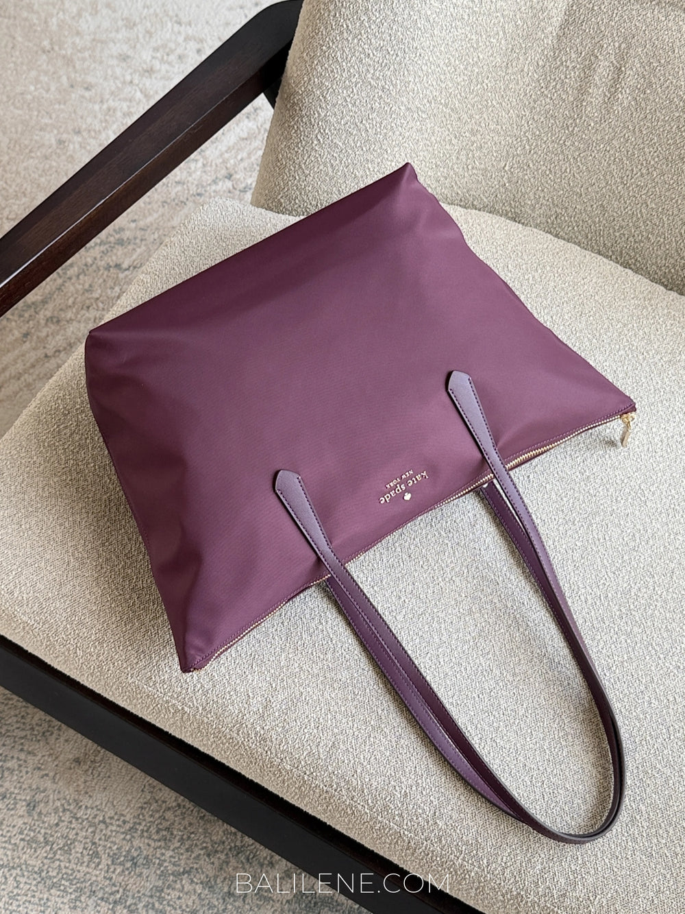 gambar-depan-Kate-Spade-Kitt-Medium-Nylon-Tote-Bag-Deep-Cherry-balilene