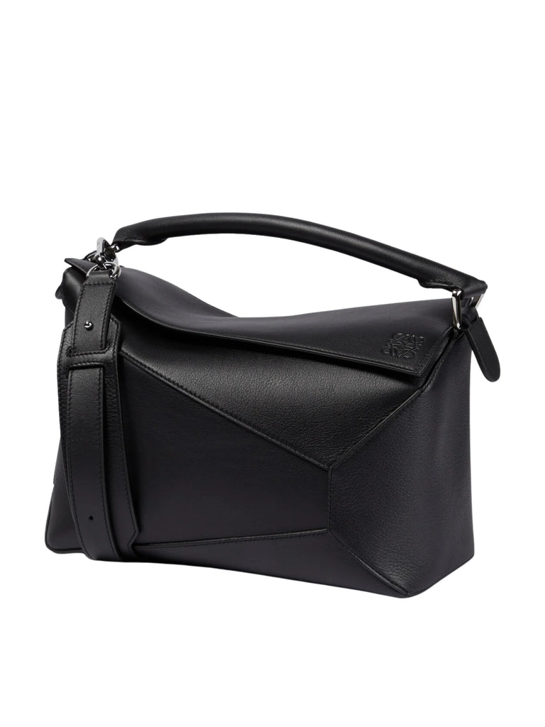 gambar-depan-Loewe-Puzzle-Edge-Medium-leather-shoulder-bag-blackWEBP