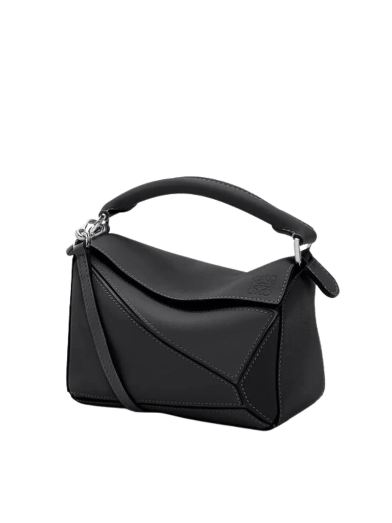4 Puzzling Predicaments In which to Wear the Loewe Puzzle Bag | Prestige  Online - Malaysia