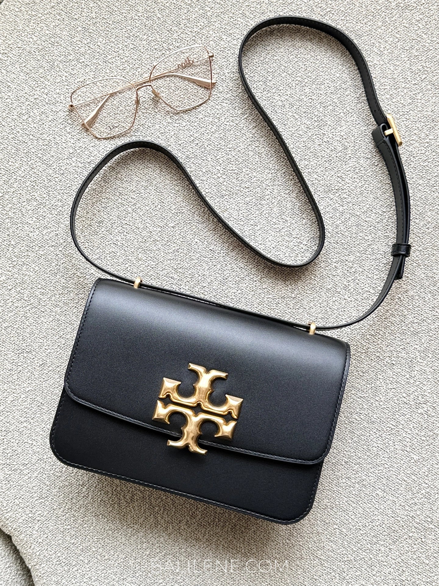 gambar-depan-Tory-Burch-83009-Eleanor-Convertible-Shoulder-Bag-Black-balilene