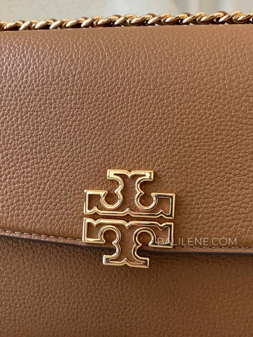 gambar-depan-Tory-Burch-Britten-Small-Adjustable-Shoulder-Bag-Moose-balilene