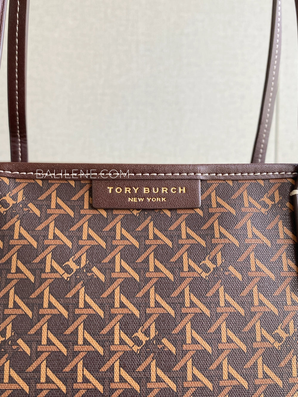 gambar-depan-Tory-Burch-Ever-Ready-Small-Zip-Tote-Walnut-balilene