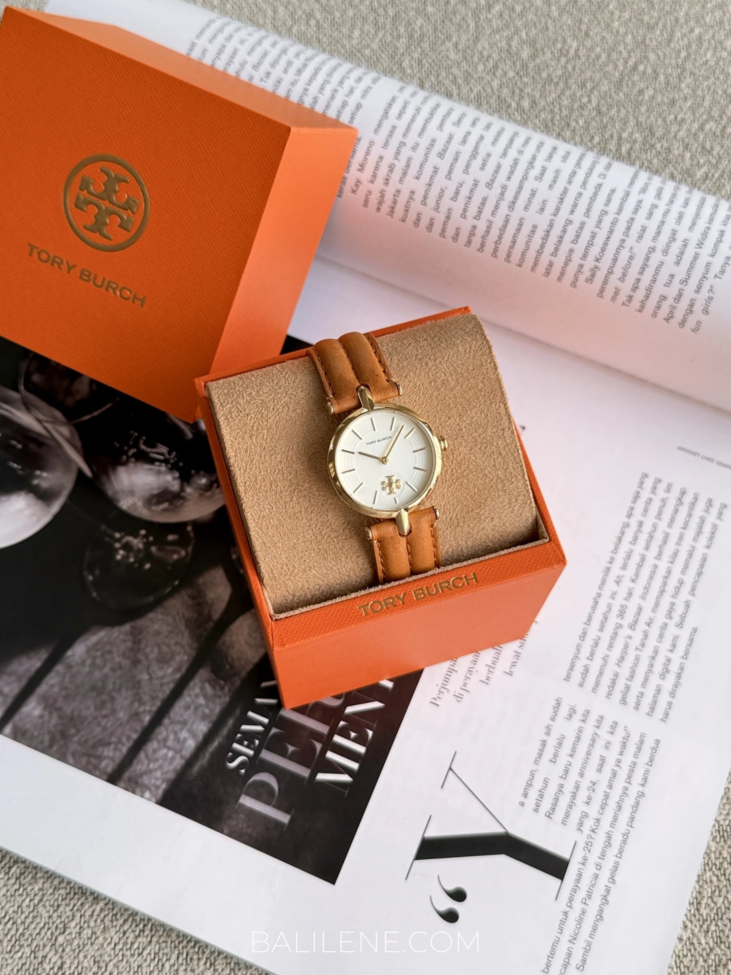 gambar-depan-Tory-Burch-TBW2041-Kira-Ladies-White-Dial-Brown-Leather-Strap-balilene