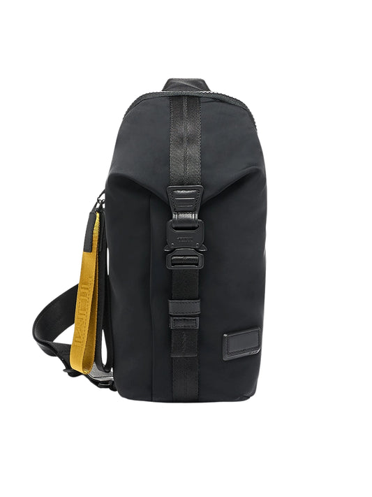 gambar-depan-Tumi-Tahoe-Bozeman-Sling-Bag-Black