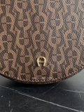 gambar-detail-Aigner-Joy-Icon-Logo-Shoulder-Bag-Fango-balilene
