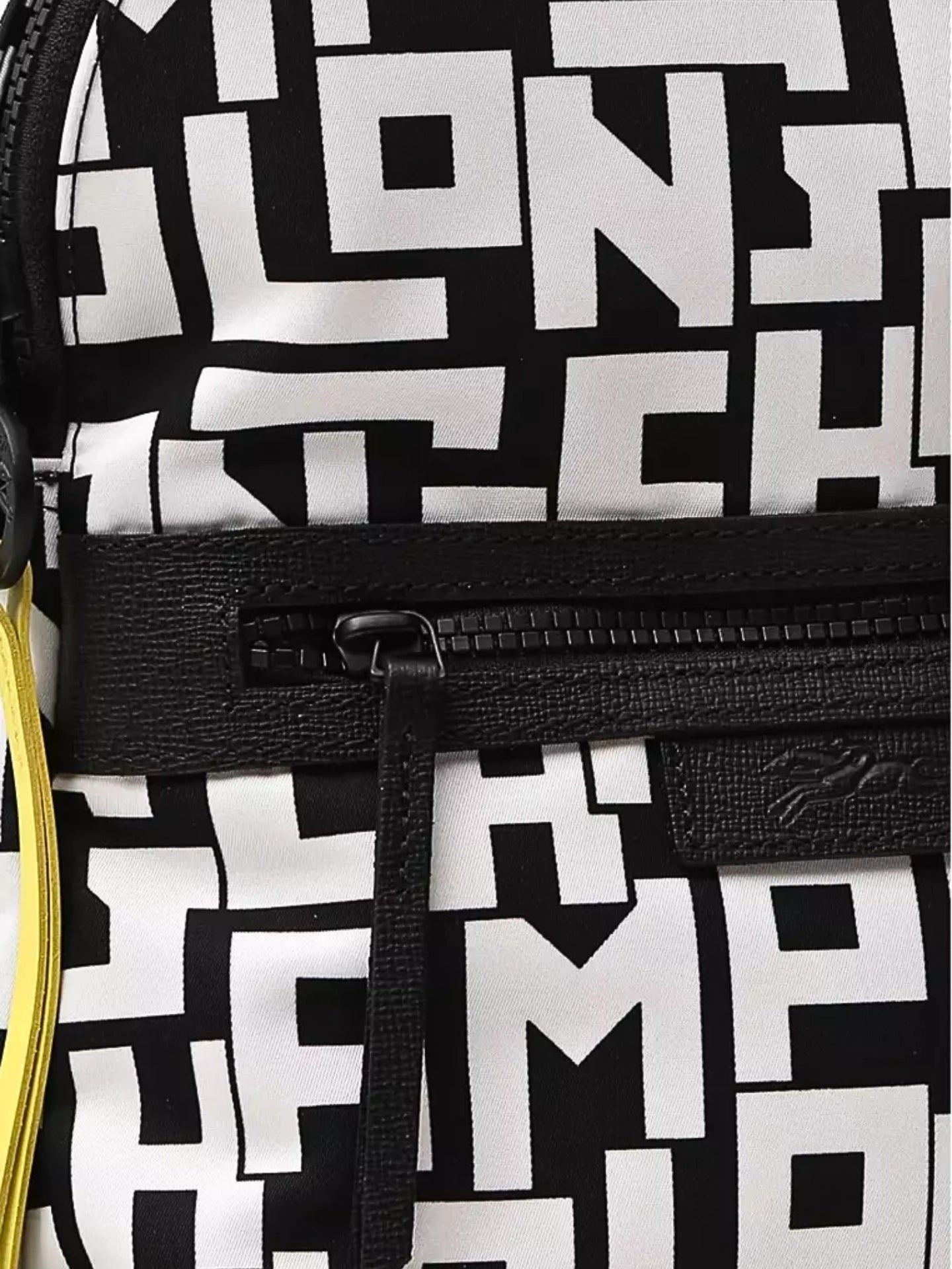 gambar-detail-Longchamp-Le-Pliage-LGP-Backpack-White-Black