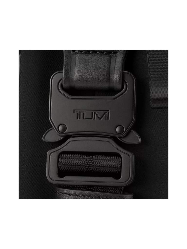 gambar-detail-Tumi-Tahoe-Bozeman-Sling-Bag-Black