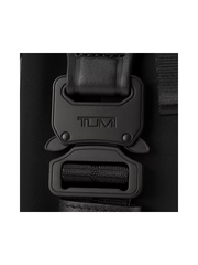 gambar-detail-Tumi-Tahoe-Bozeman-Sling-Bag-Black