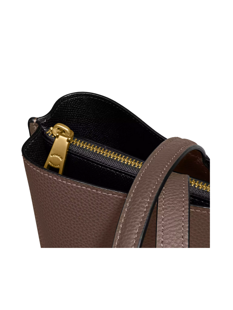gambar-detail-zip-Coach-Willow-Tote-Bag-Dark-Stone