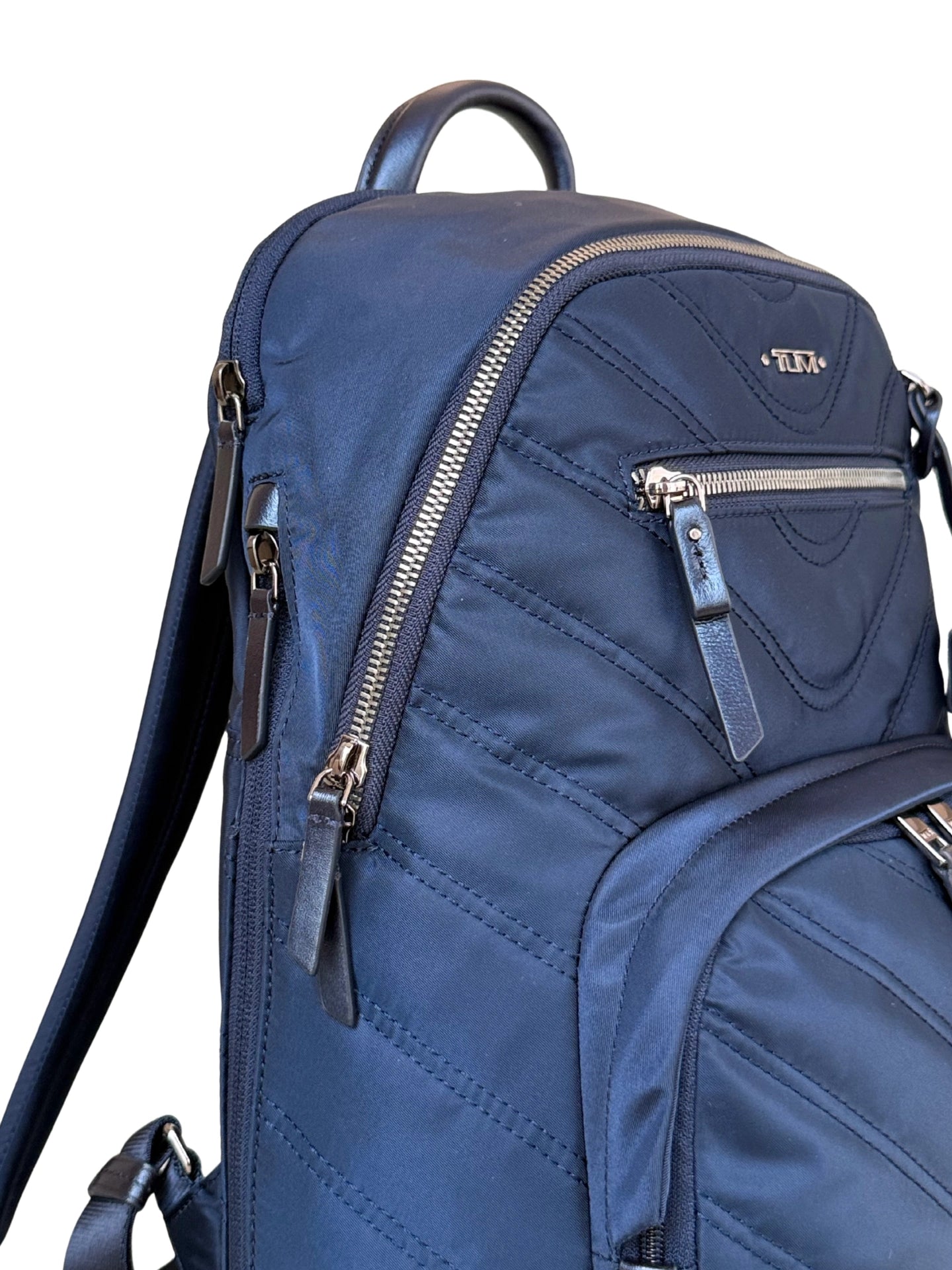 gambar-samping-Harriet-Backpack-Quilted-River-Blue-Tumi