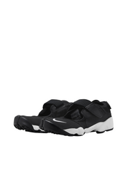 nampak-depan-Nike-Air-Rift-Breath-Black