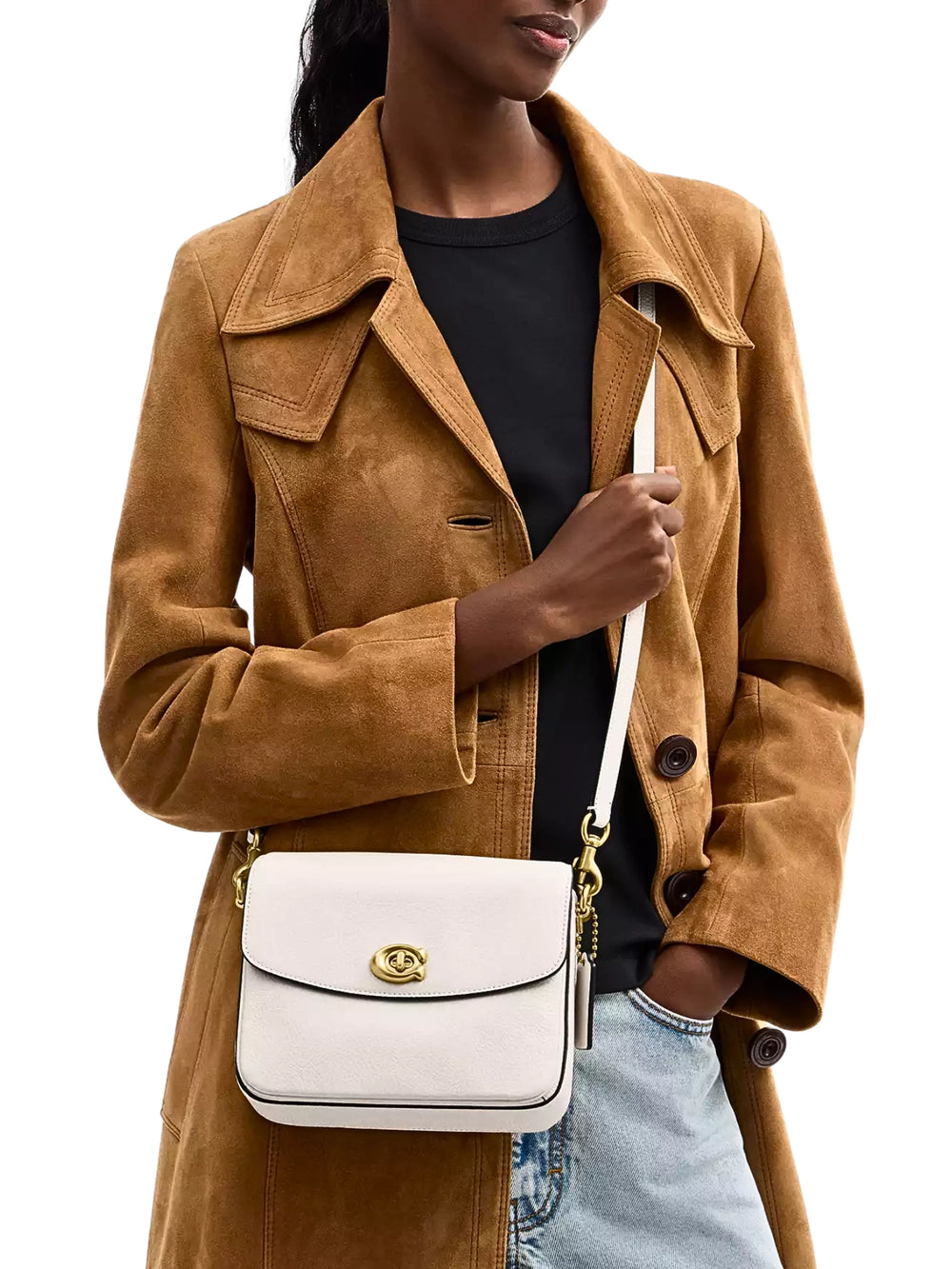 on-model-1-Coach-Cassie-Crossbody-Bag-19-Chalk
