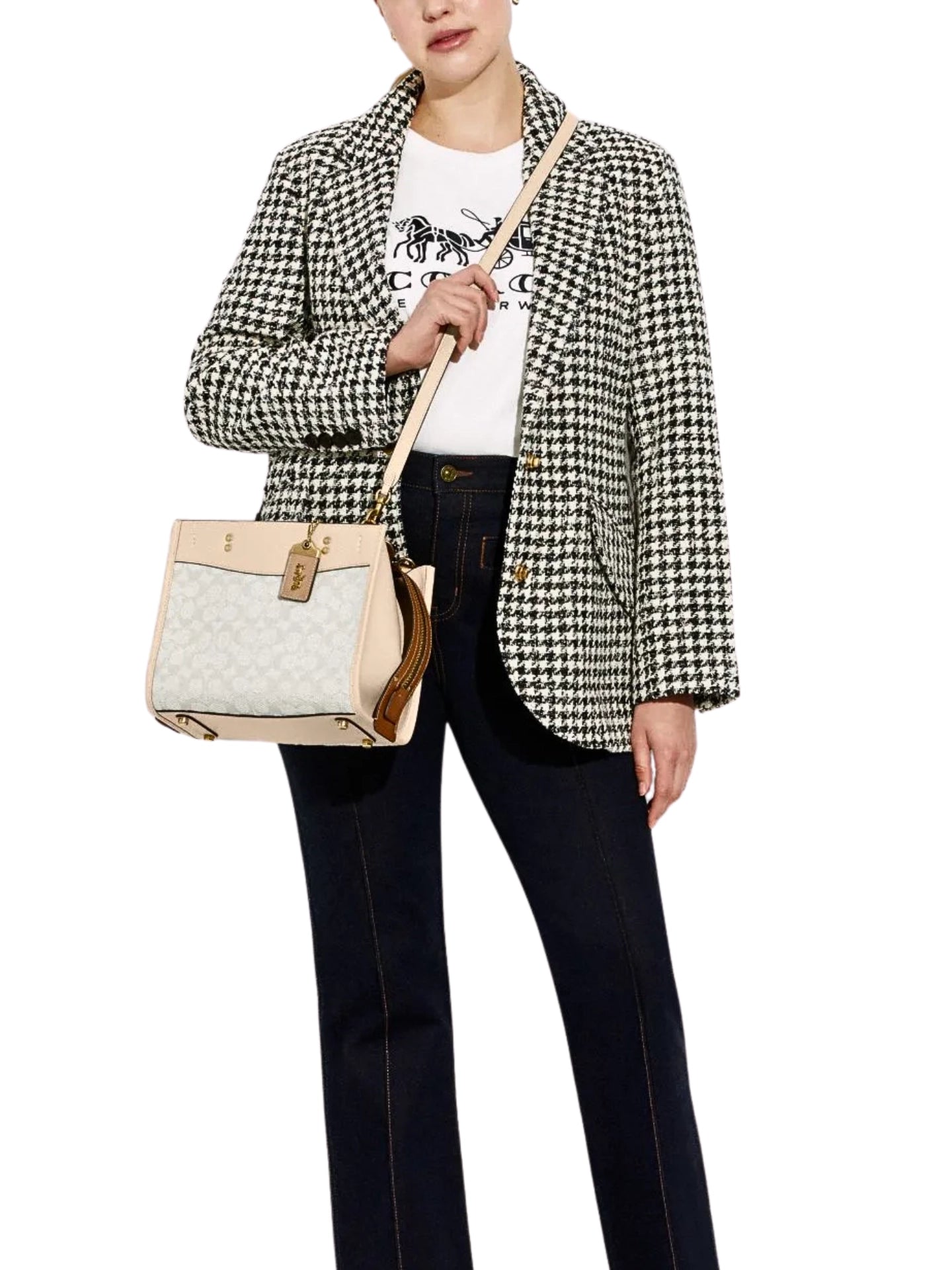 on-model-2-Coach-Rogue-25-Chalk-Ivory-Multi