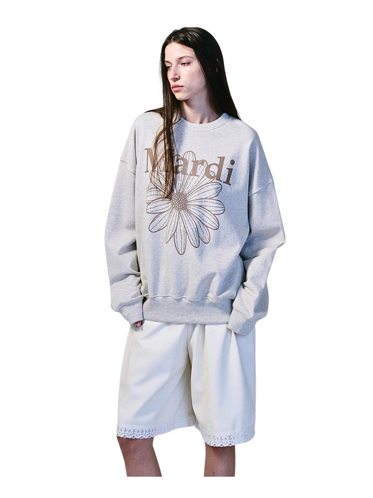 on-model-2-Mardi-Mercredi-Sweatshirt-Flowermardi-Oatmeal-Taupe