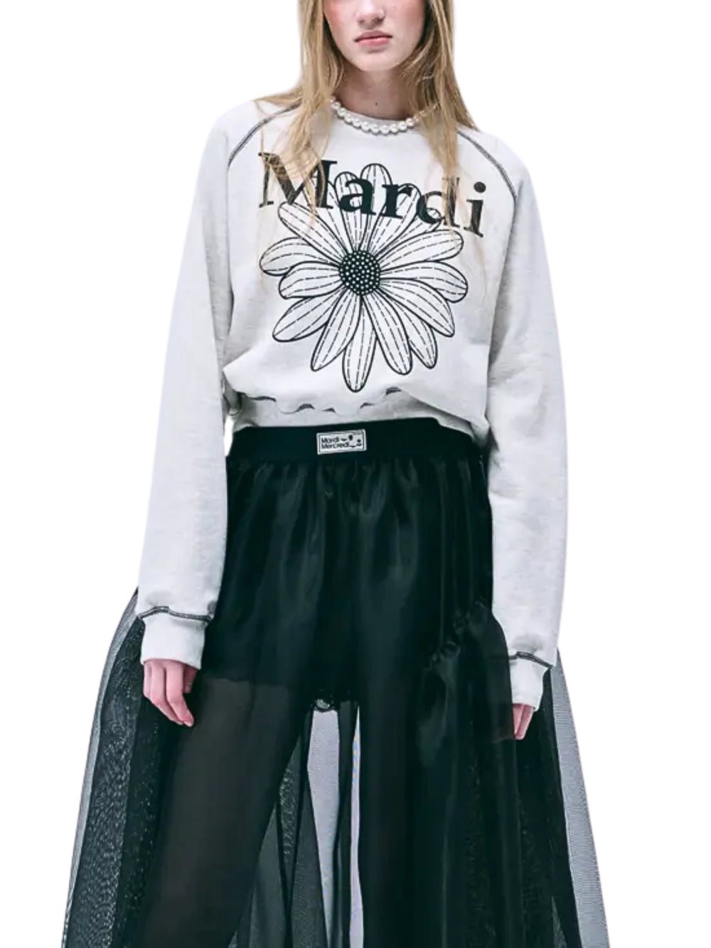 on-model-2-Mardi-Mercredi-Sweatshirt-Raglan-Flowermardi-Oatmeal-Black
