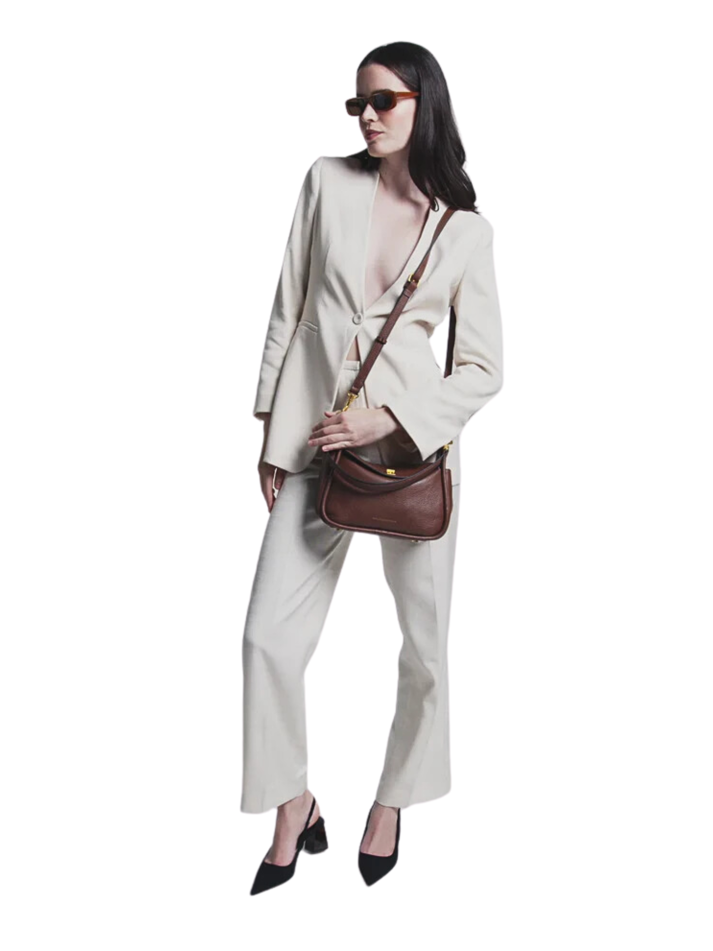 on-model-2-Smaak-Amsterdam-Cliff-Ladies-Bag-Camel