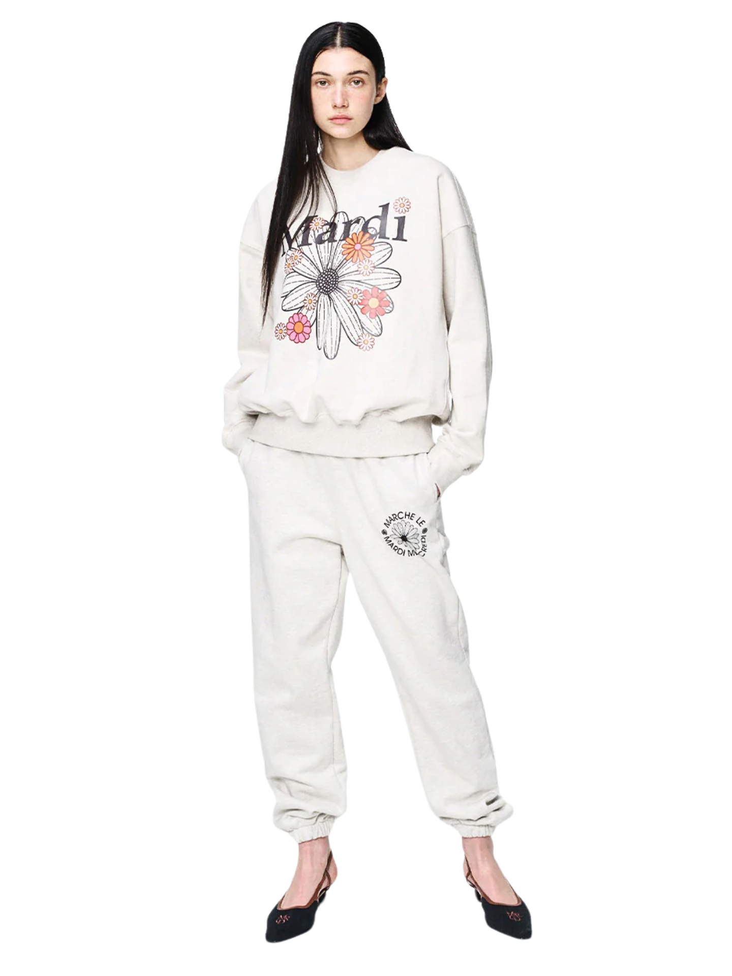 on-model-3-Mardi-Mercredi-Sweatshirt-Flowermardi-Blossom-Oatmea-Black