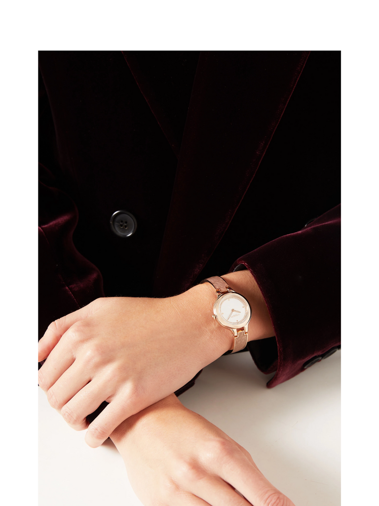 on-model-Coach-14504331-Chelsea-Pink-Stainless-Steel-Strap