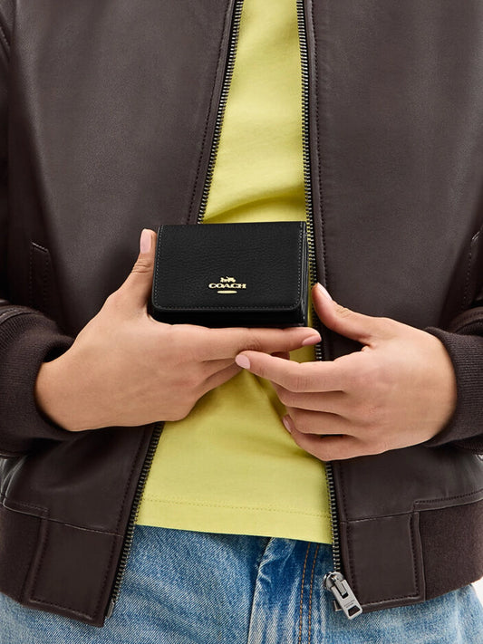 on-model-Coach-Card-Holder-Wallet-In-Signature-Canvas-Walnut-Black