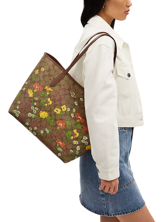 on-model-Coach-City-Tote-In-Signature-Canvas-With-Floral-Print-Khaki-Multi