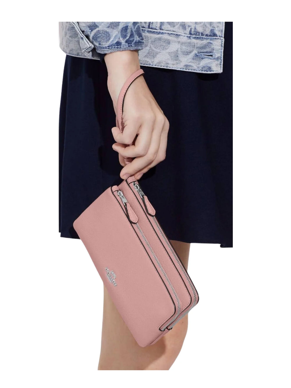 on-model-Coach-Pebbled-Leather-Double-Zip-Wallet-In-Light-PinkWEBP