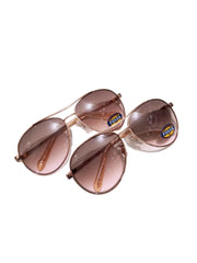 on-model-Fossil-Aviator-Sunglasses-RoseGoldPeachWEB