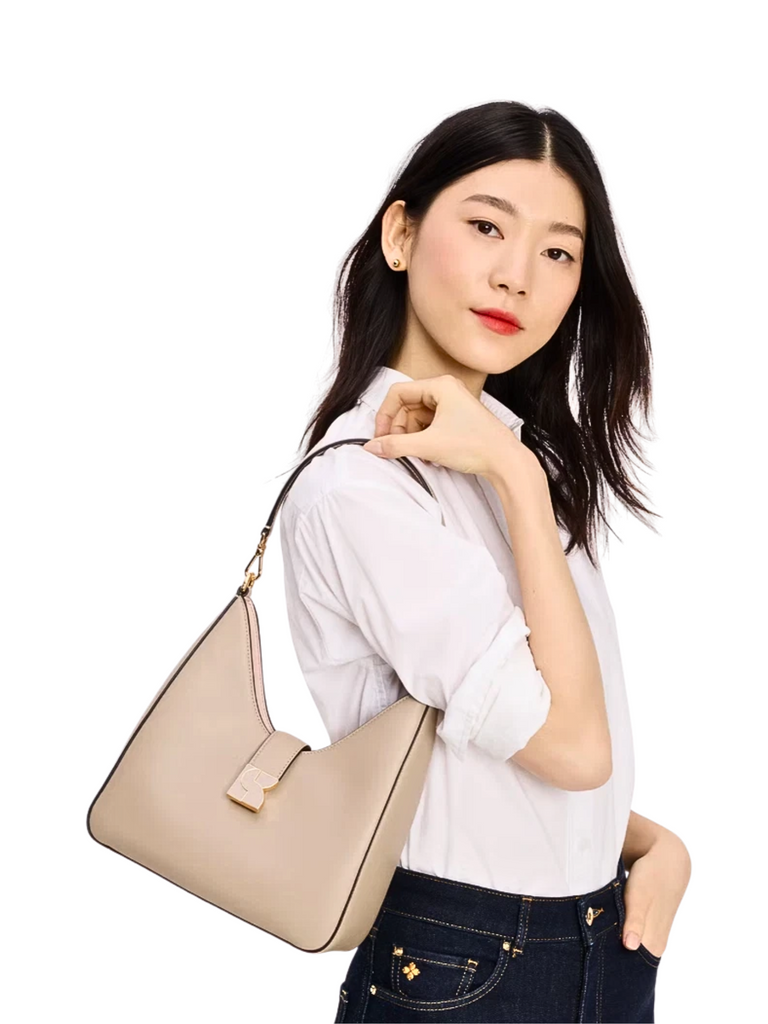 on-model-Kate-Spade-Dakota-Hobo-Bag-Timeless-Taupe