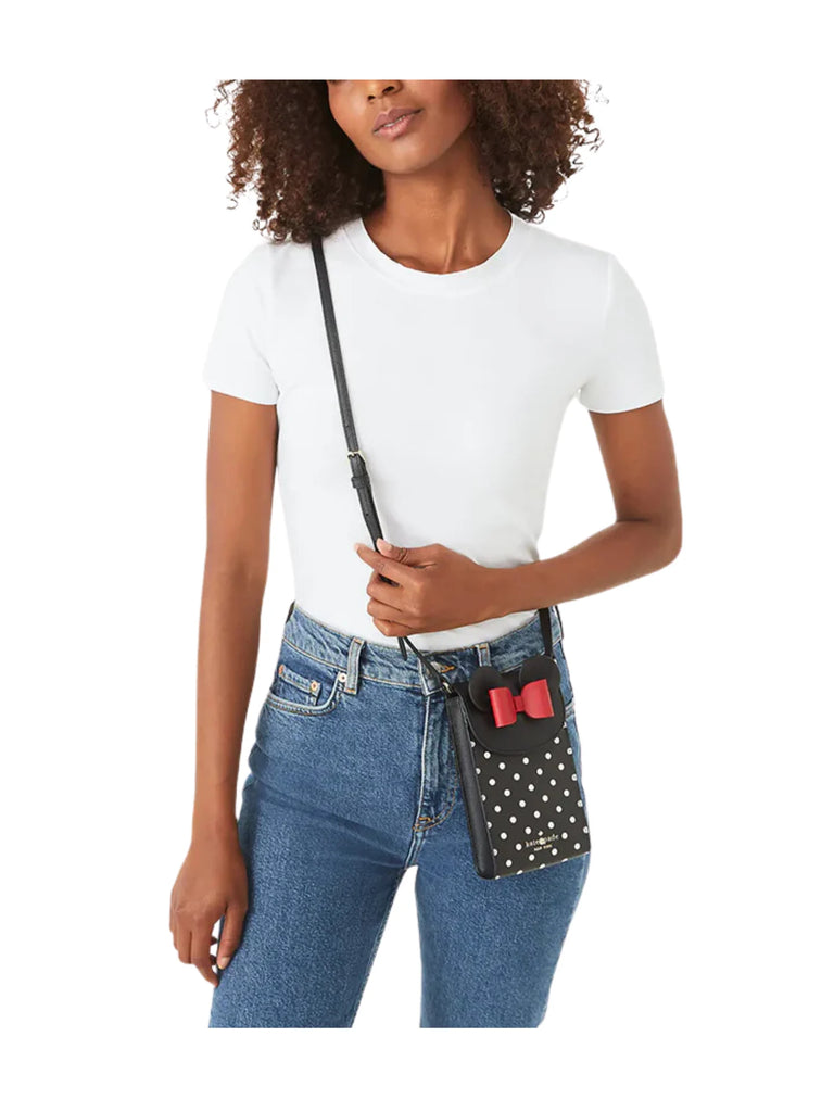 on-model-Kate-Spade-Disney-Minnie-Mouse-North-South-Flap-Phone-Crossbody-Bag-BlackMultiWEBP