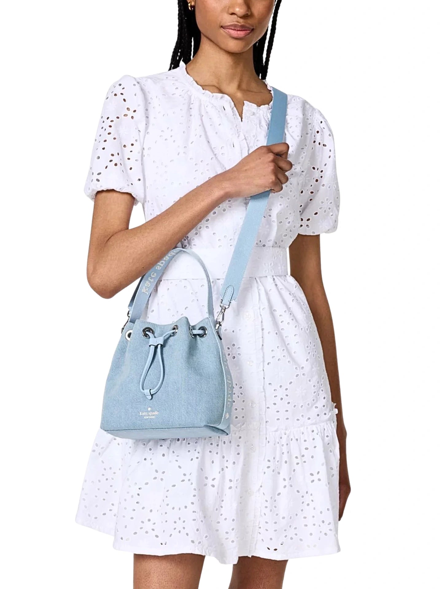 on-model-Kate-Spade-Kip-Denim-Bucket-Bag-Blue-Multi-balilene