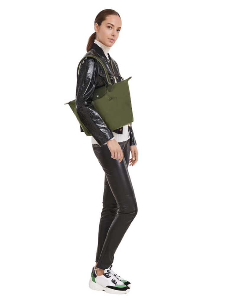 on-model-Longchamp-Le-Pliage-Green-Small-Shoulder-Bag-Forest