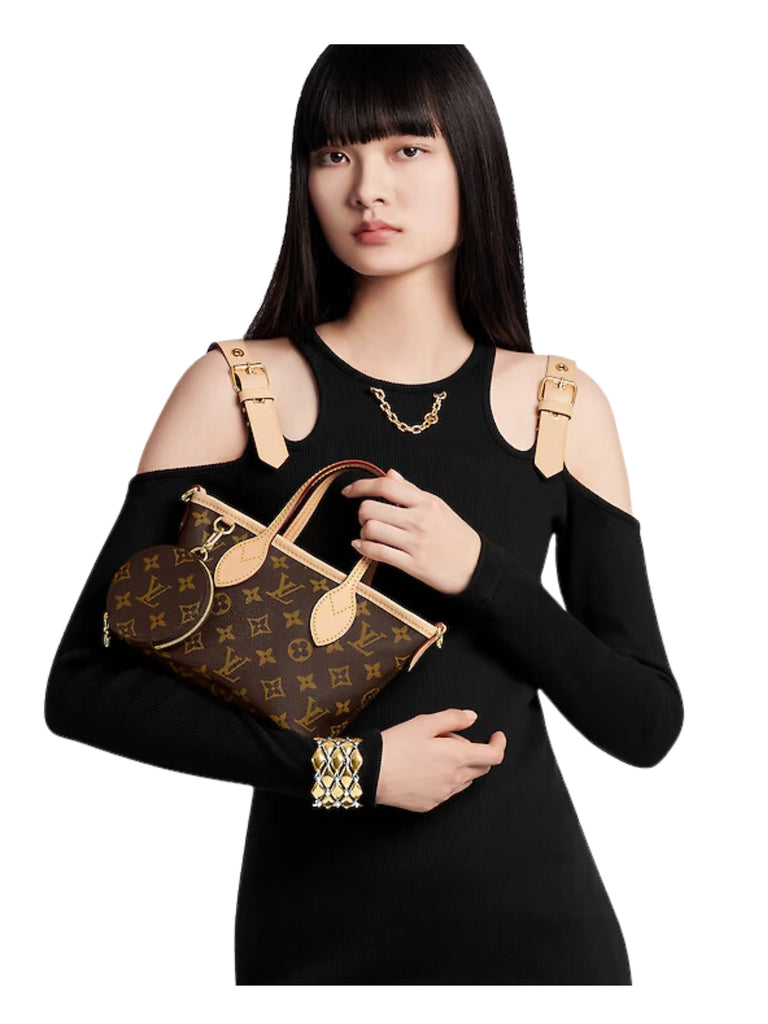 on-model-Louis-Vuitton-Neverfull-BB-Monogram-Strap-Beige