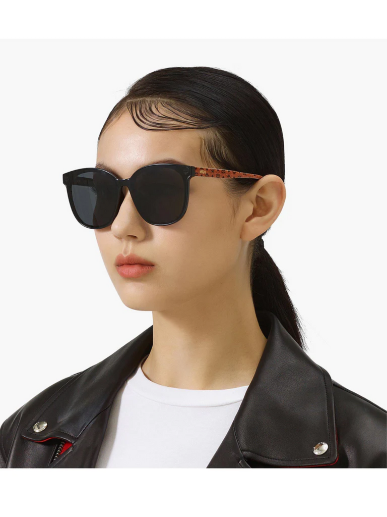 on-model-MCM-Sunnie-Sunglasses-Black-Cognac_Balilene_