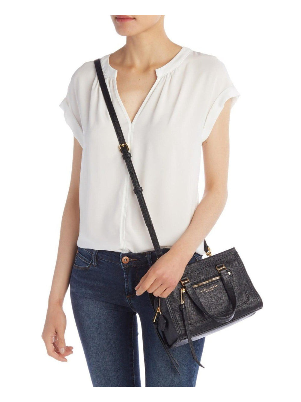       on-model-Marc-Jacobs-M0015022-Mini-Cruiser-Satchel-Bag-Black-Balilene
